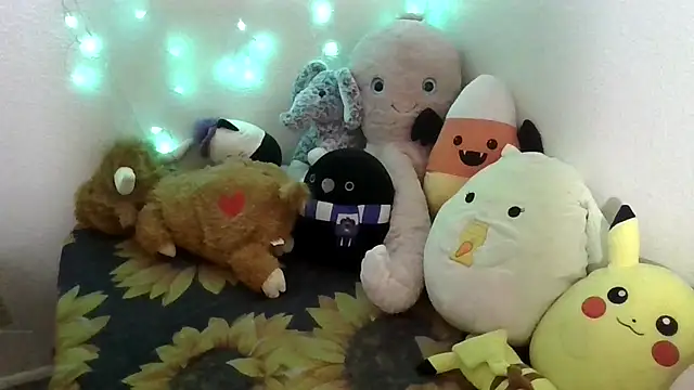 Snapshot of GabbyDaniella chatting on February 2026 07:04:02 AM GabbyDaniella online show from February 2026 07:04:02 AM