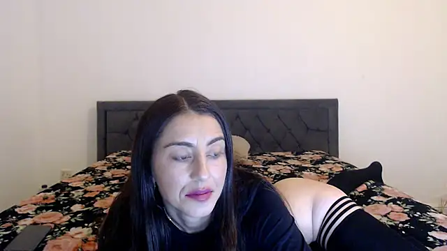 Snapshot of Stella_John chatting on September 2025 05:51:01 AM Stella John online show from September 2025 05:51:01 AM