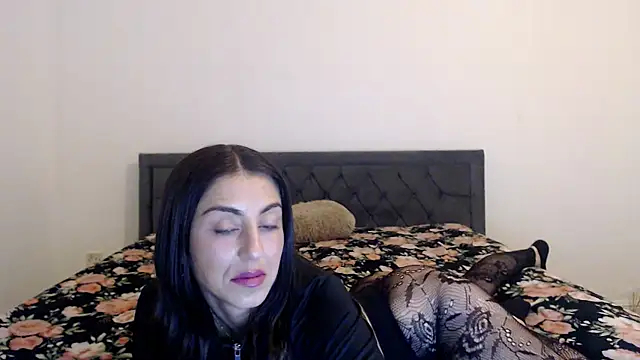 Snapshot of Stella_John chatting on September 2025 05:19:02 AM Stella John online show from September 2025 05:19:02 AM