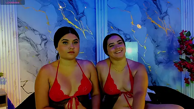 Snapshot of Scarlet_and_naomi chatting on March 2026 08:45:02 PM Scarlet and naomi online show from March 2026 08:45:02 PM