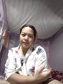 Snapshot of Lucky_cutee chatting on June 2026 01:24:02 PM Lucky cutee online show from June 2026 01:24:02 PM