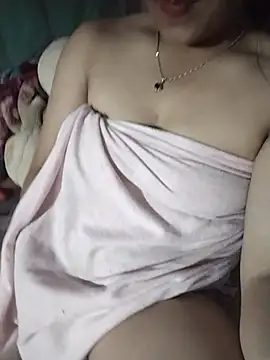 Snapshot of Lucky_cutee chatting on June 2026 12:04:01 PM Lucky cutee online show from June 2026 12:04:01 PM