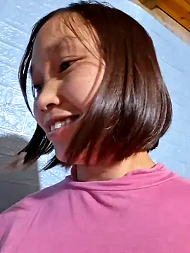 Snapshot of bimbim-cute chatting on December 2025 02:03:01 PM bimbim-cute online show from December 2025 02:03:01 PM