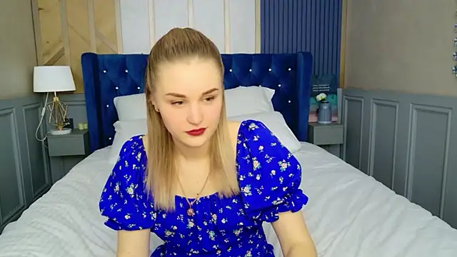 Molly Voss online show from January 2026 04:11:02 PM