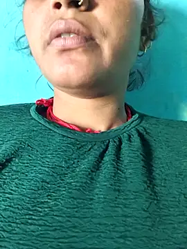 Snapshot of Madhu_cute chatting on February 2026 04:02:01 AM Madhu cute online show from February 2026 04:02:01 AM