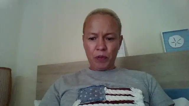 Snapshot of jennyblondeuk chatting on April 2026 06:09:02 PM jennyblondeuk online show from April 2026 06:09:02 PM