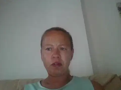 Snapshot of jennyblondeuk chatting on May 2026 06:09:01 PM jennyblondeuk online show from May 2026 06:09:01 PM