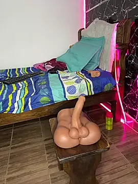 TheSexyLaura online show from March 2026 08:57:01 PM