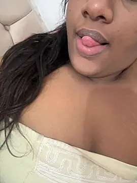 Snapshot of amorasecy chatting on July 2026 12:00:02 PM amorasecy online show from July 2026 12:00:02 PM