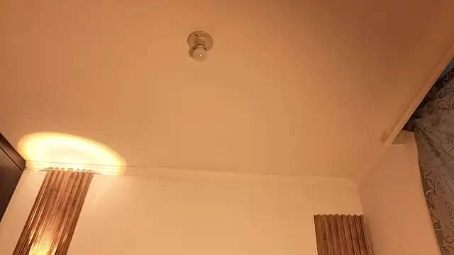 cute emmma online show from April 2026 11:02:02 AM