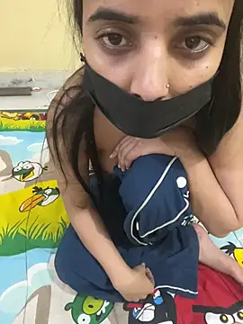 Snapshot of hotcharrryyyy chatting on February 2026 12:33:02 AM hotcharrryyyy online show from February 2026 12:33:02 AM