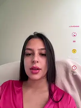 Snapshot of jujuarantes__2026 chatting on June 2026 01:35:01 PM jujuarantes 2026 online show from June 2026 01:35:01 PM
