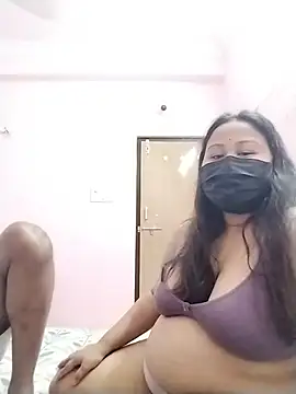 Snapshot of DesiSeductress chatting on February 2026 03:42:01 PM DesiSeductress online show from February 2026 03:42:01 PM