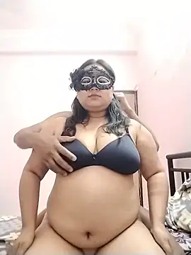 Snapshot of DesiSeductress chatting on March 2026 06:36:02 PM DesiSeductress online show from March 2026 06:36:02 PM