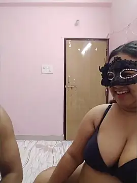 Snapshot of DesiSeductress chatting on April 2026 06:46:02 PM DesiSeductress online show from April 2026 06:46:02 PM