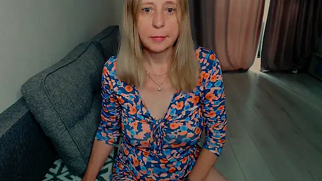 MiLenaMilf online show from June 2026 07:11:01 AM