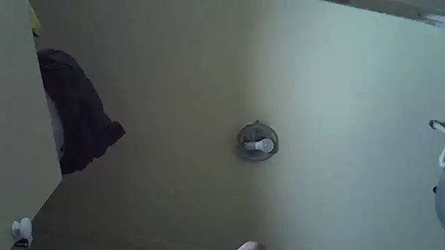 Snapshot of goldenstrips295 chatting on March 2026 10:27:01 PM goldenstrips295 online show from March 2026 10:27:01 PM