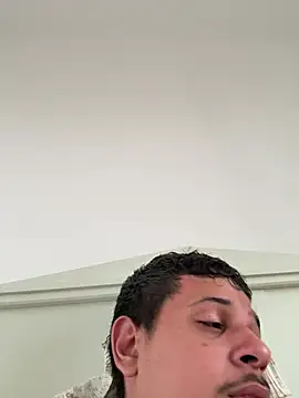 mouraerik123 online show from April 2026 05:39:01 PM