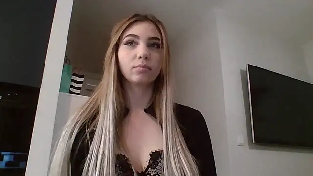 Snapshot of TeenLily chatting on February 2026 07:56:02 PM TeenLily online show from February 2026 07:56:02 PM