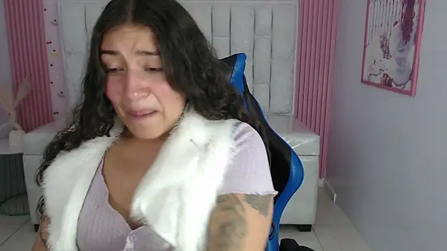 Snapshot of scarleth_sweet_s chatting on January 2026 08:10:02 PM scarleth sweet s online show from January 2026 08:10:02 PM