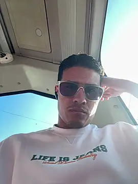 Latin Paisa Boy online show from February 2026 01:01:02 PM