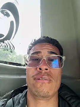 Latin Paisa Boy online show from April 2026 08:42:02 PM