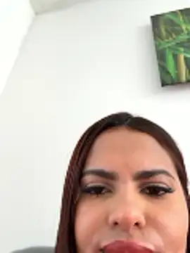 Irina Velvett online show from February 2026 06:45:01 PM