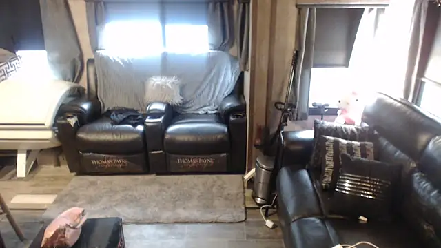 mspatience online show from April 2026 04:37:01 PM