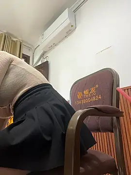 Molly-xiao online show from February 2026 07:51:01 AM