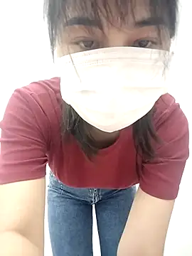 Snapshot of Chiipp69 chatting on February 2026 02:05:02 PM Chiipp69 online show from February 2026 02:05:02 PM