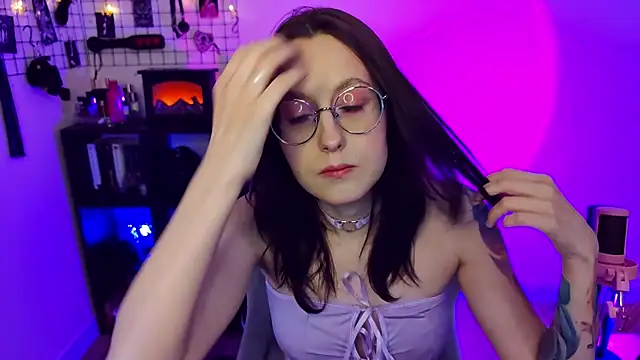 XXGoddessLXX online show from April 2026 08:53:01 PM