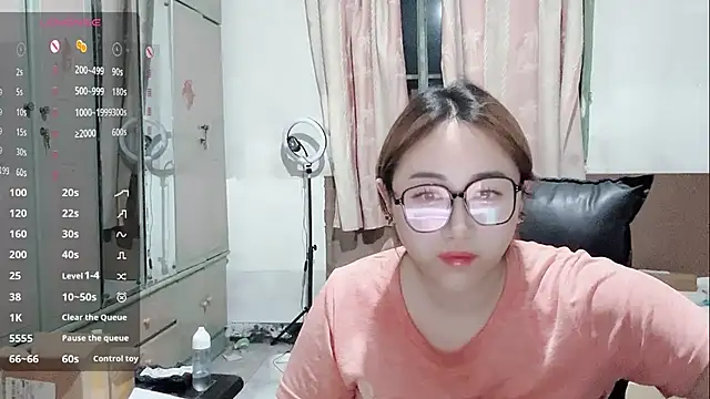 Snapshot of nuomimi chatting on May 2026 01:40:02 PM nuomimi online show from May 2026 01:40:02 PM