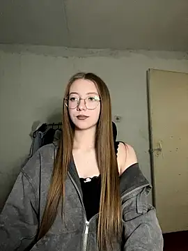 Eseniya  online show from January 2026 12:18:02 PM