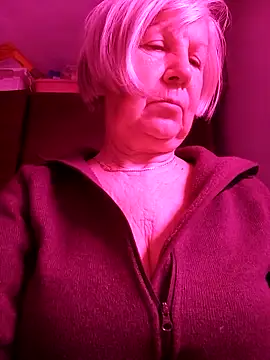 Snapshot of KlaudiaDarling chatting on January 2026 06:37:02 AM KlaudiaDarling online show from January 2026 06:37:02 AM