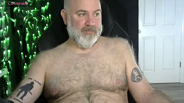 Snapshot of XJJ77x chatting on February 2026 02:37:01 AM XJJ77x online show from February 2026 02:37:01 AM