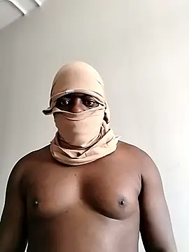 Snapshot of Bra-G chatting on January 2026 01:05:02 PM Bra-G online show from January 2026 01:05:02 PM