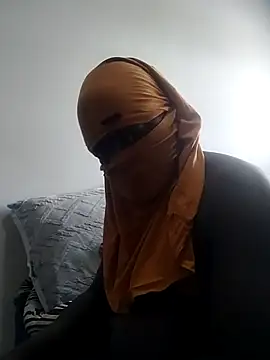 Snapshot of Bra-G chatting on March 2026 07:59:01 AM Bra-G online show from March 2026 07:59:01 AM