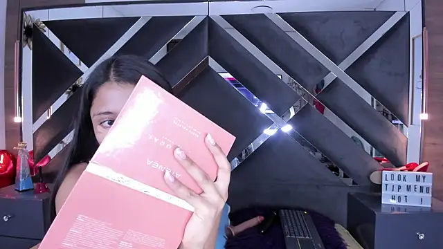 melody  sweet  online show from February 2026 07:07:01 PM