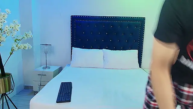 Jaden and sofia online show from March 2026 03:58:02 AM