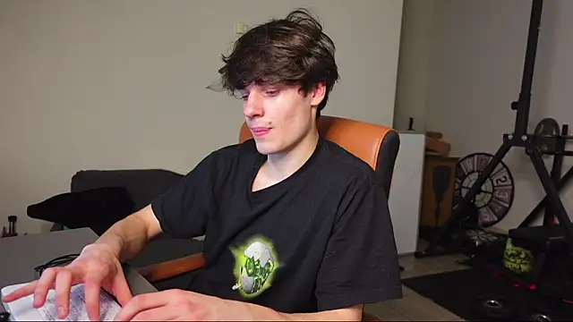 Snapshot of Daniel_Shawnn chatting on January 2026 02:11:01 PM Daniel Shawnn online show from January 2026 02:11:01 PM