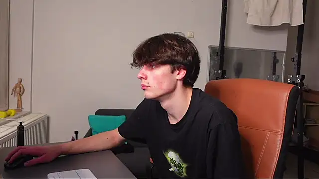 Snapshot of Daniel_Shawnn chatting on January 2026 05:29:02 PM Daniel Shawnn online show from January 2026 05:29:02 PM