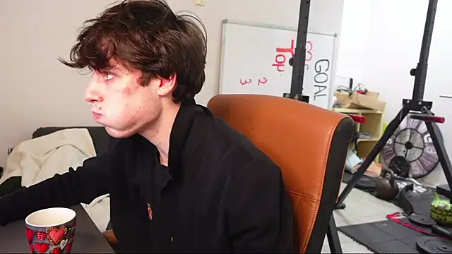 Snapshot of Daniel_Shawnn chatting on January 2026 07:30:01 PM Daniel Shawnn online show from January 2026 07:30:01 PM