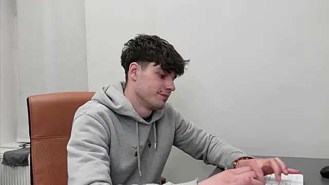 Daniel Shawnn online show from April 2026 10:11:02 PM