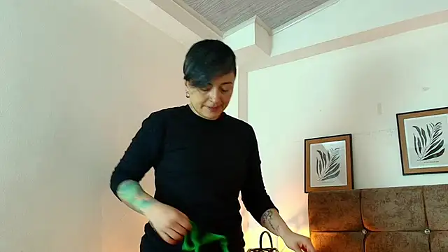 Snapshot of kat_paradise chatting on July 2026 11:45:02 AM kat paradise online show from July 2026 11:45:02 AM
