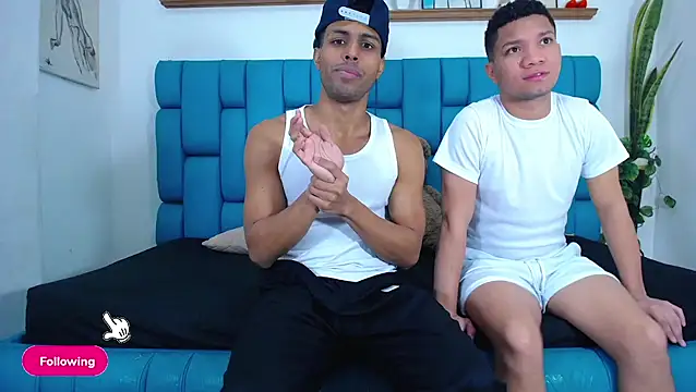 Interracial Snow Bunny online show from April 2026 09:20:01 PM