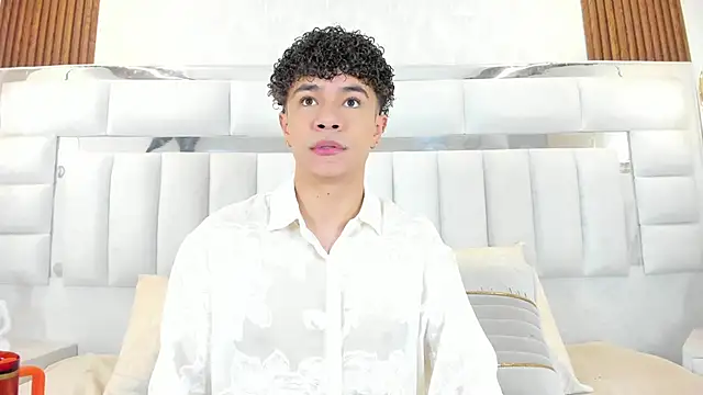 Snapshot of imxxjoel chatting on May 2026 04:06:02 AM imxxjoel online show from May 2026 04:06:02 AM