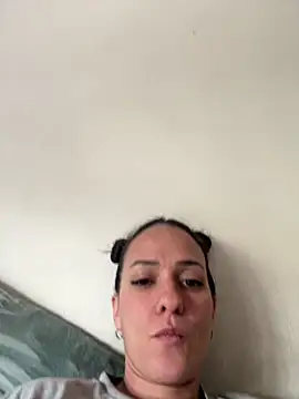 donatella07 online show from February 2026 04:47:02 PM