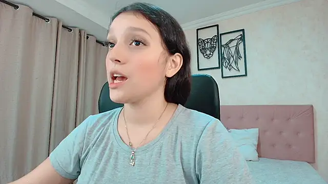 littlemolly walcott online show from May 2026 01:03:02 AM