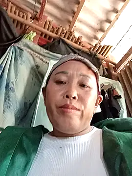 Snapshot of dakota-kis chatting on December 2025 06:11:01 AM dakota-kis online show from December 2025 06:11:01 AM