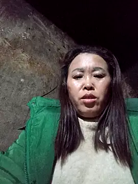 dakota-kis online show from February 2026 11:59:01 AM